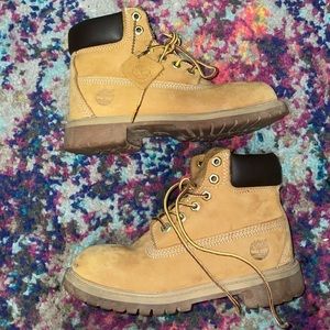 Timberland 6 Inch Waterproof Boots “Wheat/Brown” Boys Size 1.5 M